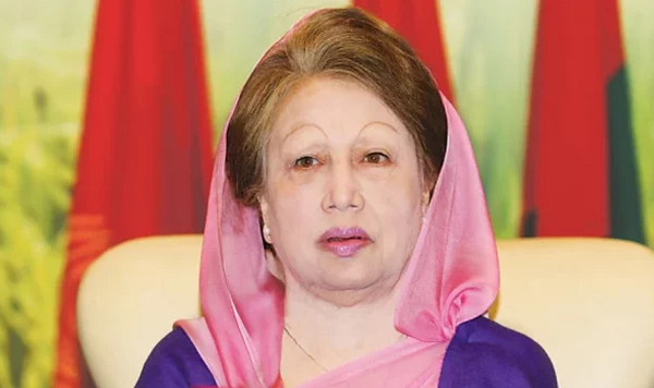 বিএনপির চেয়ারপারসন বেগম খালেদা জিয়া মুক্ত