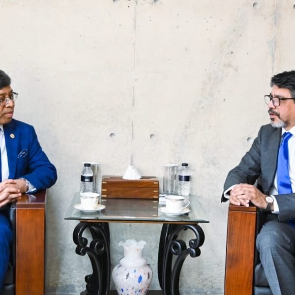 সার্কের মহাসচিব পররাষ্ট্র সচিব রাষ্ট্রদূতের সঙ্গে সাক্ষাৎ করেন