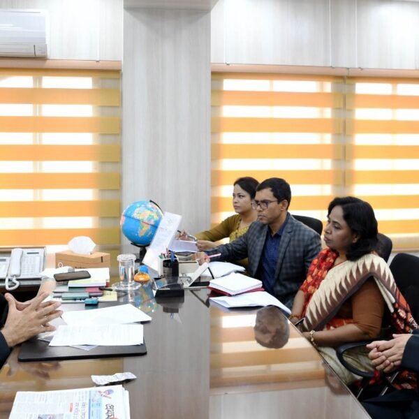 বাণিজ্য উপদেষ্টার সাথে বিমসটেক সেক্রেটারি জেনারেল এর সৌজন্য সাক্ষাৎ