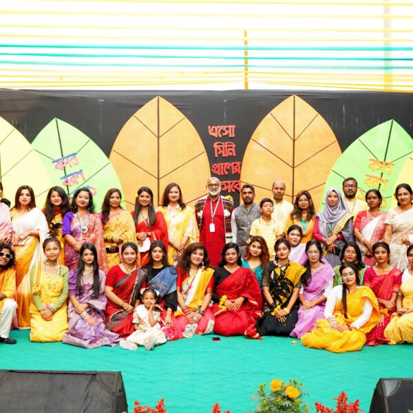 বসন্ত উৎসবে রঙিন স্টেট ইউনিভার্সিটি অব বাংলাদেশ