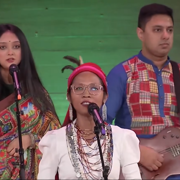 গারো শিল্পী পিঙ্কি চিরান ইউনেস্কো-তে চার ভাষায় একুশের গান…