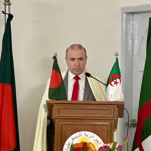 ঢাকায় আলজেরিয়ান দূতাবাস ৬৩তম বিজয় দিবস উদযাপন করেছে