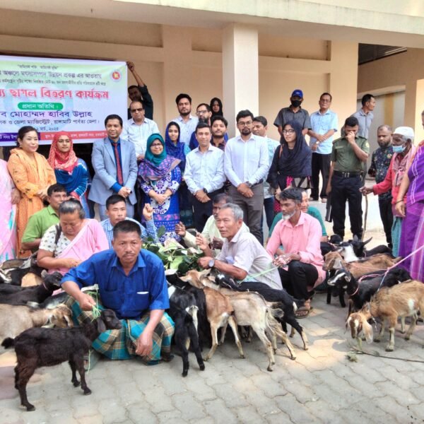 রাঙ্গামাটিতে বিকল্প কর্মসংস্থানের লক্ষ্যে ৪০ জন মৎস্যজীবী পরিবারের মাঝে…