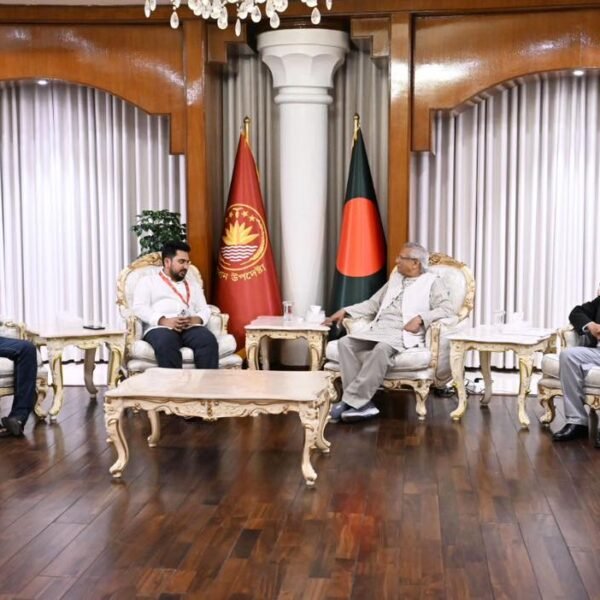 প্রধান উপদেষ্টার সঙ্গে জাতীয় নাগরিক পার্টির প্রতিনিধি দলের বৈঠক…