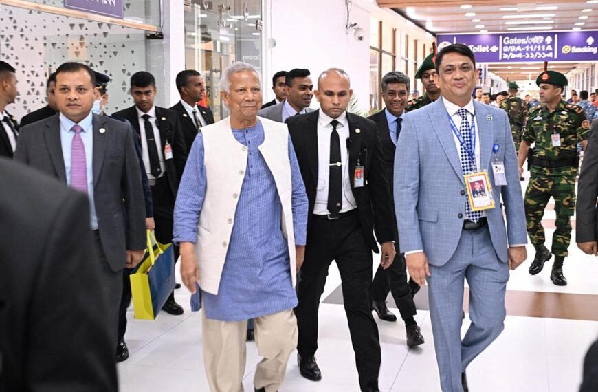 দেশে ফিরেছেন প্রধান উপদেষ্টা