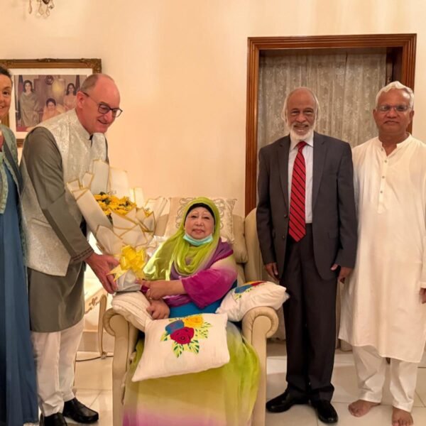 বেগম খালেদা জিয়া’র সাথে জার্মান রাষ্ট্রদূত আখিম ট্রসটারের সৌজন্য…