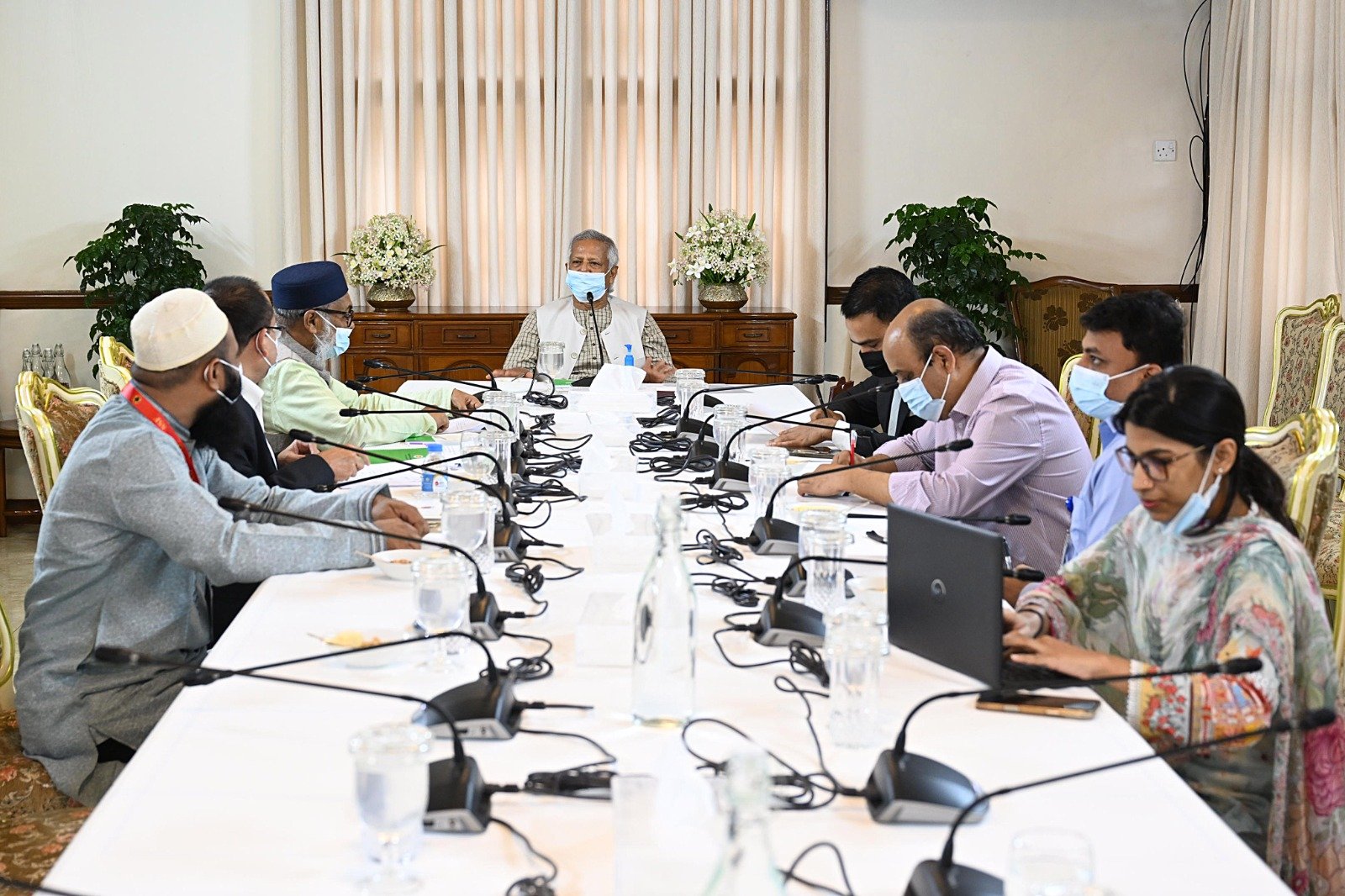 সুষ্ঠু হজ ব্যবস্থাপনার জন্য সংশ্লিষ্টদের প্রধান উপদেষ্টার অভিনন্দন, আগামী…