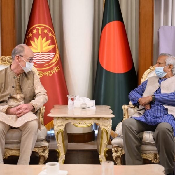 জার্মান রাষ্ট্রদূত প্রধান উপদেষ্টা মুহাম্মদ ইউনূসের সাথে বিদায়ী সাক্ষাৎ&hellip;