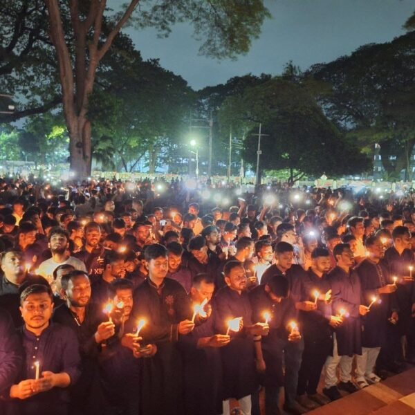 ছাত্র জনতার গণঅভ্যুত্থানের বর্ষপূর্তি উদযাপনে জাতীয় শহীদ মিনারে ছাত্রদলের…