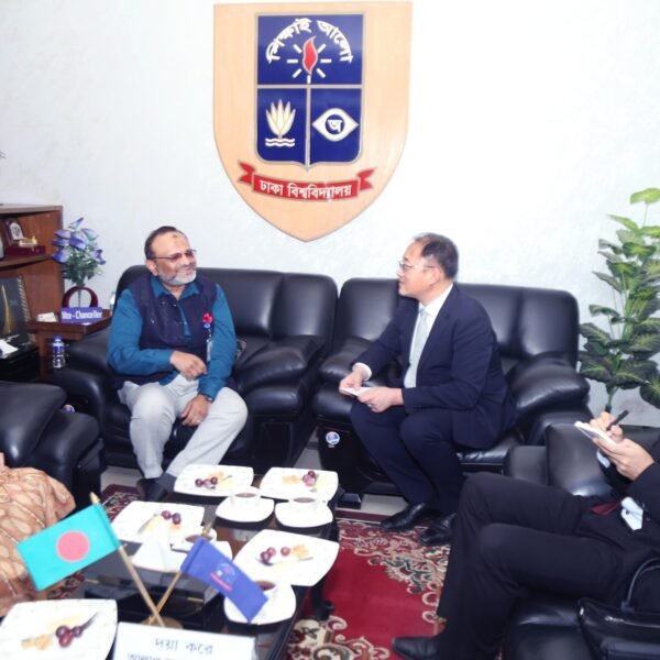 ঢাবি উপাচার্যের সঙ্গে চীনা দূতাবাসের কালচারাল কাউন্সেলরের সাক্ষাৎ