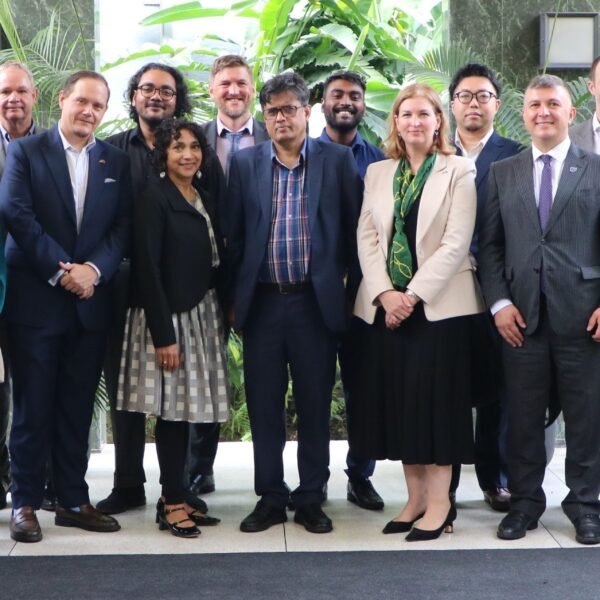 নির্বাচনের আগে সংবাদমাধ্যমের স্বাধীনতা নিয়ে অস্ট্রেলিয়ান হাই কমিশন প্রধান…