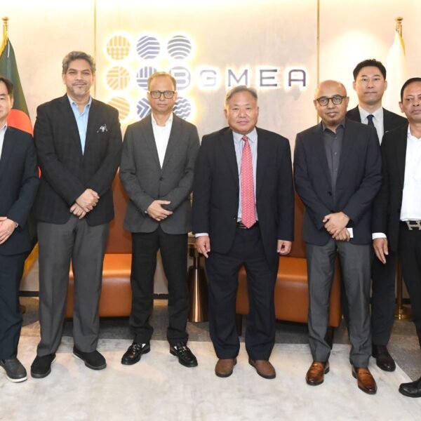 বাংলাদেশ-কোরিয়া দ্বিপাক্ষিক বাণিজ্য জোরদারে বিজিএমইএ সভাপতির সঙ্গে কোরিয়ান রাষ্ট্রদূতের…