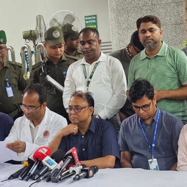 দু’জন শিশুর মৃত্যু, ৪০ জন ভর্তি, অবস্থার উন্নতি হচ্ছে—জাতীয়…