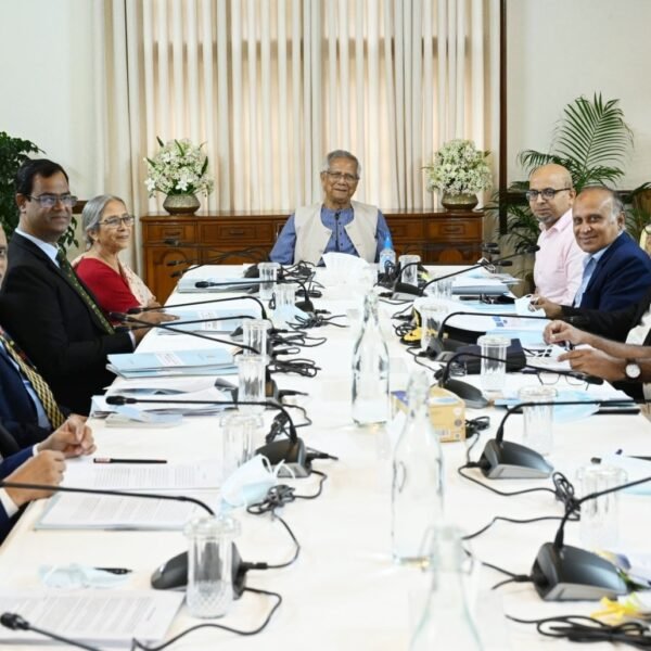 গভীর সমুদ্রে মাছ আহরণে জোর দিতে প্রধান উপদেষ্টার আহ্বান