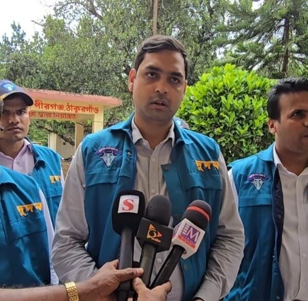 পীরগঞ্জে নানা অনিয়মের তুঙ্গে উপজেলা স্বাস্থ্য কমপ্লেক্সে দুদকের অভিযান