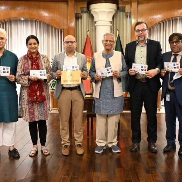 জুলাই গণ-অভ্যুত্থান দিবস উপলক্ষে স্মারক ডাকটিকিট অবমুক্ত করলেন প্রধান…