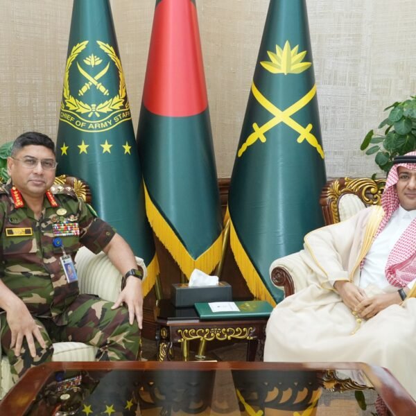 সেনাপ্রধানের এর সাথে সৌদি রাষ্ট্রদূত এর সৌজন্য সাক্ষাৎ