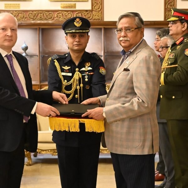 রাষ্ট্রপতির কাছে পরিচয়পত্র পেশ করলেন বাংলাদেশে নিযুক্ত জার্মানির নতুন&hellip;