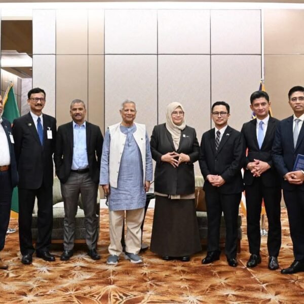 হালাল শিল্প পার্ক প্রতিষ্ঠায় মালয়েশিয়ার সহায়তা চেয়েছে বাংলাদেশ