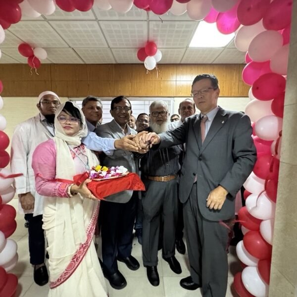 জাপানের সহায়তায় শিশু হাসপাতালে হেমাটোলজি রোগীদের চিকিৎসায় নতুন যন্ত্রপাতি&hellip;