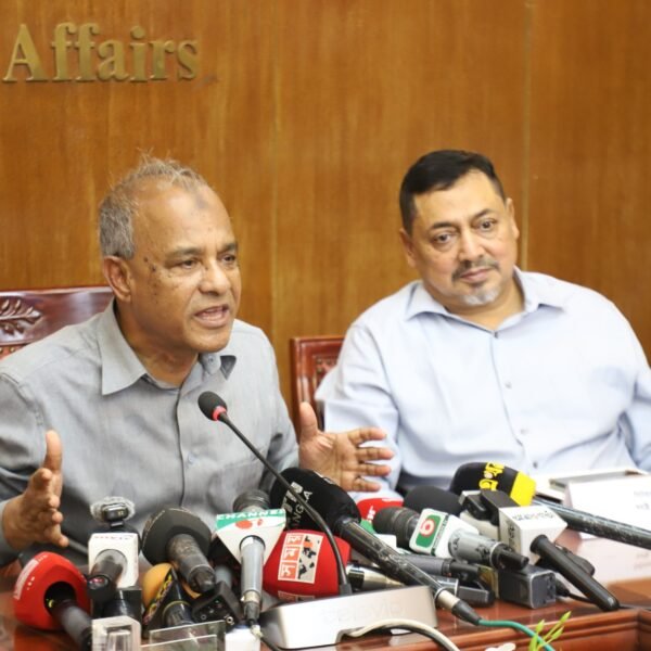 নির্বাচনের আগে এসপি-ওসিদের বদলি হবে লটারির মাধ্যমে- স্বরাষ্ট্র উপদেষ্টা