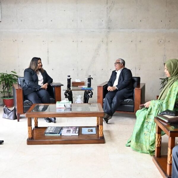 বাংলাদেশ- মালদ্বীপ কূটনৈতিক সম্পর্ক আরও জোরদারের অঙ্গীকার