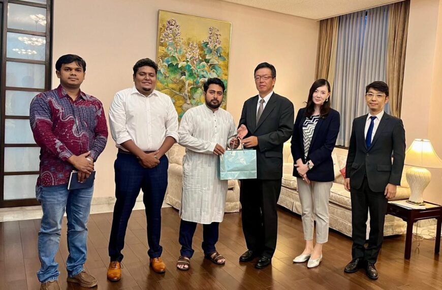 জাপানের রাষ্ট্রদূতের সঙ্গে এনসিপি প্রতিনিধিদলের…
