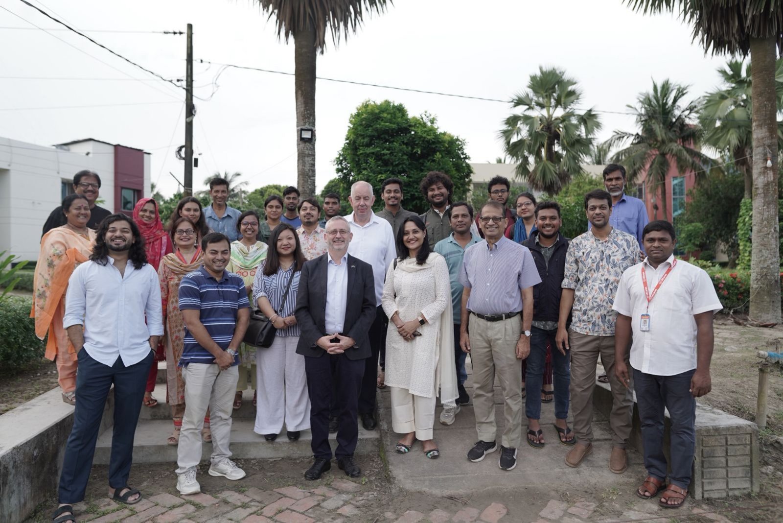 ভূমিহীন কৃষক ও জলবায়ু ঝুঁকিপূর্ণ জনগোষ্ঠীর পাশে ইইউ–উত্তরণ যৌথ…