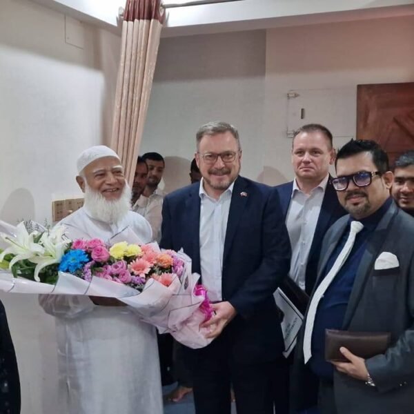 জামায়াতের আমীরের সঙ্গে রাশিয়ার রাষ্ট্রদূতের সৌজন্য বৈঠক অনুষ্ঠিত