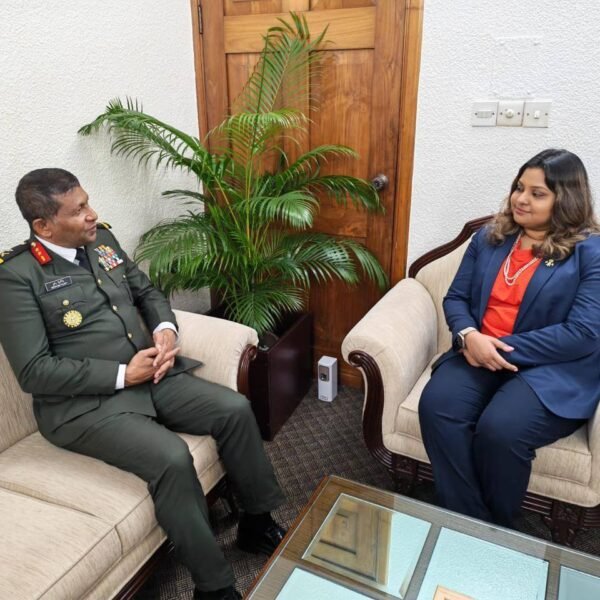 ঢাকাস্থ মালদ্বীপ হাইকমিশন পরিদর্শন করলেন মালদ্বীপের প্রতিরক্ষা বাহিনীর প্রধান