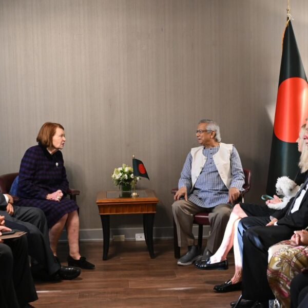 প্রধান উপদেষ্টাকে পূর্ণ সমর্থন জানিয়েছেন বিশ্বনেতারা