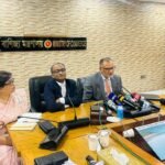 বাণিজ্য ঘাটতি কমাতে পারলে মার্কিন…