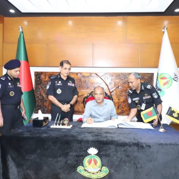 জুলাই বিপ্লব পরবর্তীতে র‍্যাবের কার্যক্রম প্রশংসিত হয়েছে- স্বরাষ্ট্র উপদেষ্টা