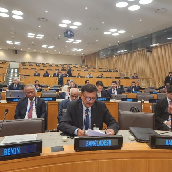 ওআইসির পররাষ্ট্রমন্ত্রীদের বৈঠকে যোগ দিলেন পররাষ্ট্র উপদেষ্টা