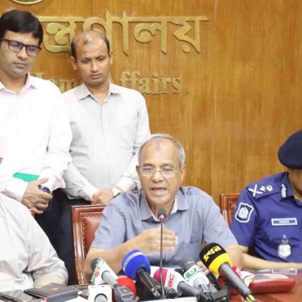 দুর্গাপূজায় এবার মণ্ডপের পাশাপাশি আইনশৃঙ্খলা বাহিনীর সদস্য সংখ্যা বেড়েছে:&hellip;