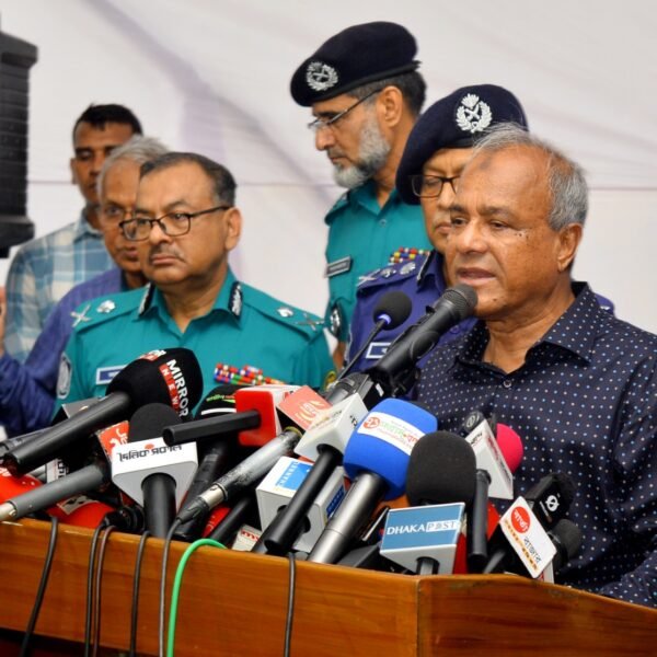 পুলিশ সদস্যদের কর্মপরিবেশ ও বাসস্থান উন্নয়নে সরকার কাজ করছে:&hellip;