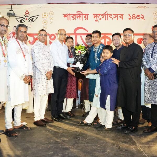 শারদীয় দুর্গোৎসব উপলক্ষে পূজামণ্ডপ পরিদর্শন করলেন ট্যুরিস্ট পুলিশ প্রধান