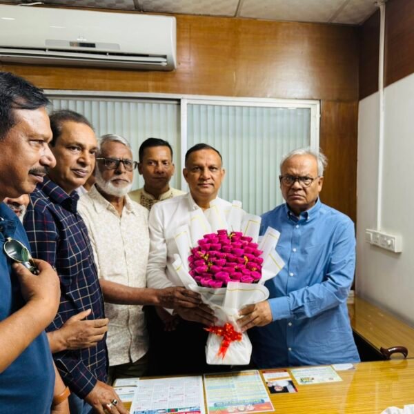 বিএনপির যুগ্ম-মহাসচিব রুহুল কবির রিজভীর সঙ্গে সৌজন্য সাক্ষাত করলেন&hellip;