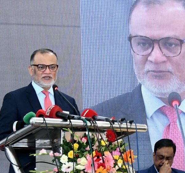 আসবাবপত্র শিল্পের বিকাশ এবং রপ্তানি বাজার সম্প্রসারণে উদ্যোগ নিয়েছে…