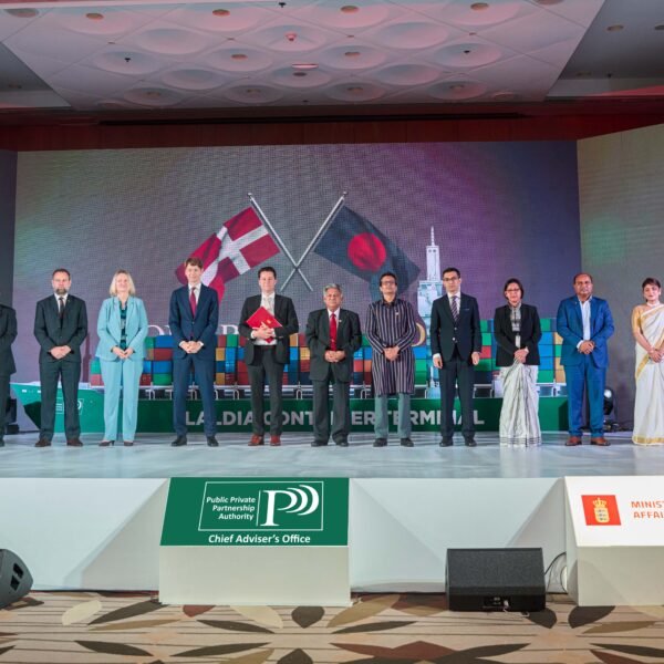 এপিএম টার্মিনালস-এর $৫৫০ মিলিয়ন বিনিয়োগে বাংলাদেশের বন্দর খাতে নতুন&hellip;