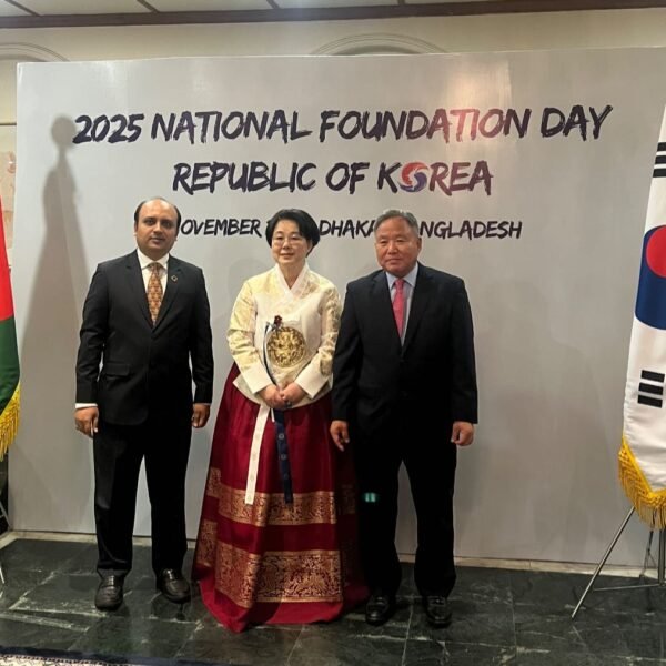 কোরিয়ার জাতীয় প্রতিষ্ঠা দিবসে কোরিয়ার রাষ্ট্রদূতকে অভিনন্দন জানালেন দৈনিক…
