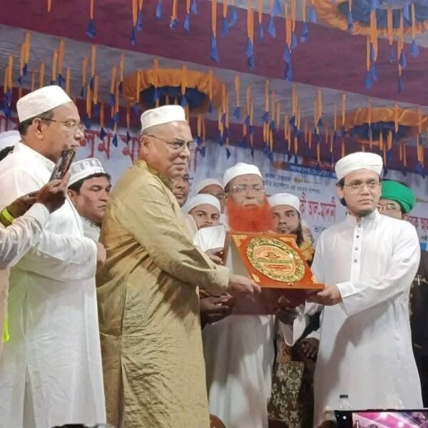 কালিয়াকৈরে বার্ষিক ওয়াজ ও দোয়া মাহফিলে অংশ নিলেন কাজী&hellip;