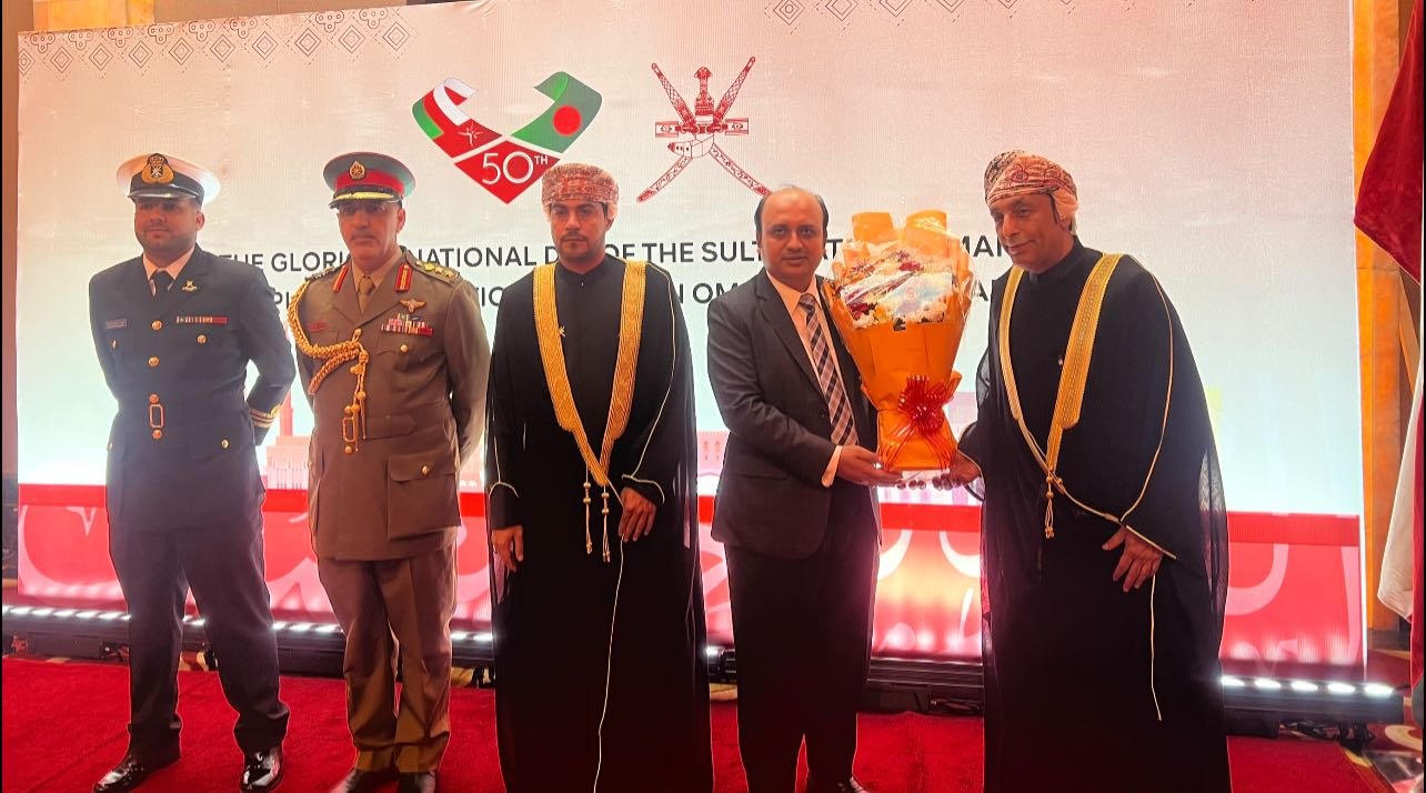 ওমান সুলতানাতের গৌরবময় জাতীয় দিবসে ওমানের রাষ্ট্রদূতকে অভিনন্দন জানালেন…