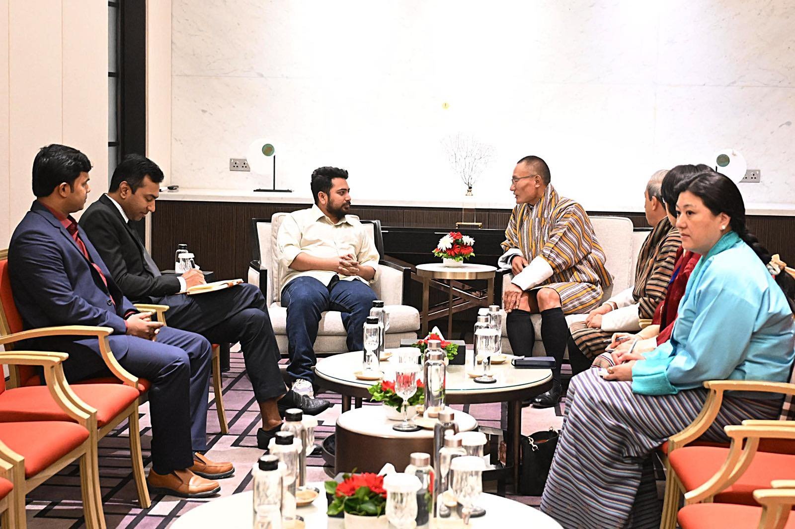 ভুটানের প্রধানমন্ত্রী টেশেরিং টোবগের সৌজন্য সাক্ষাৎ করলেন এনসিপি নেতৃবৃন্দ