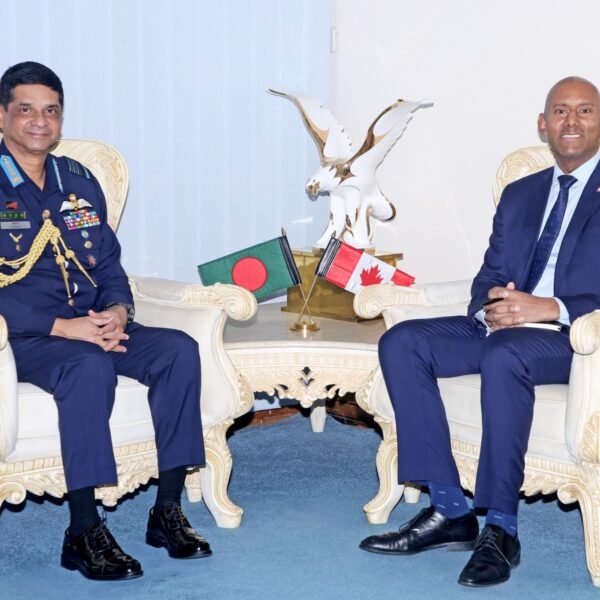 বাংলাদেশ বিমান বাহিনী প্রধানের সাথে সৌজন্য সাক্ষাৎ করলেন ঢাকায়…