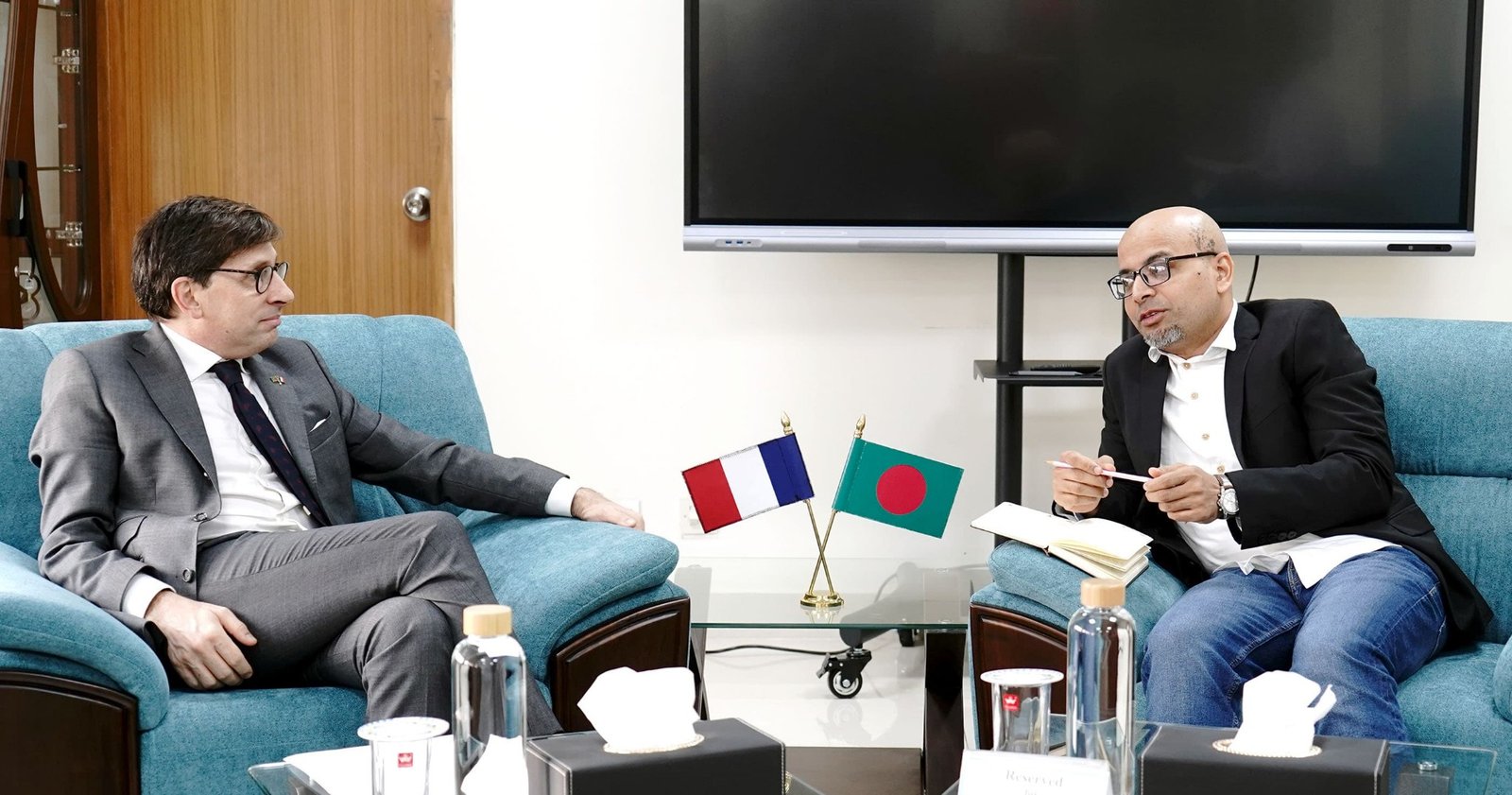 ফ্যাক্ট চেকিং প্রশিক্ষণে ফ্রান্সের সহায়তা চান ফয়েজ আহমদ তৈয়্যব