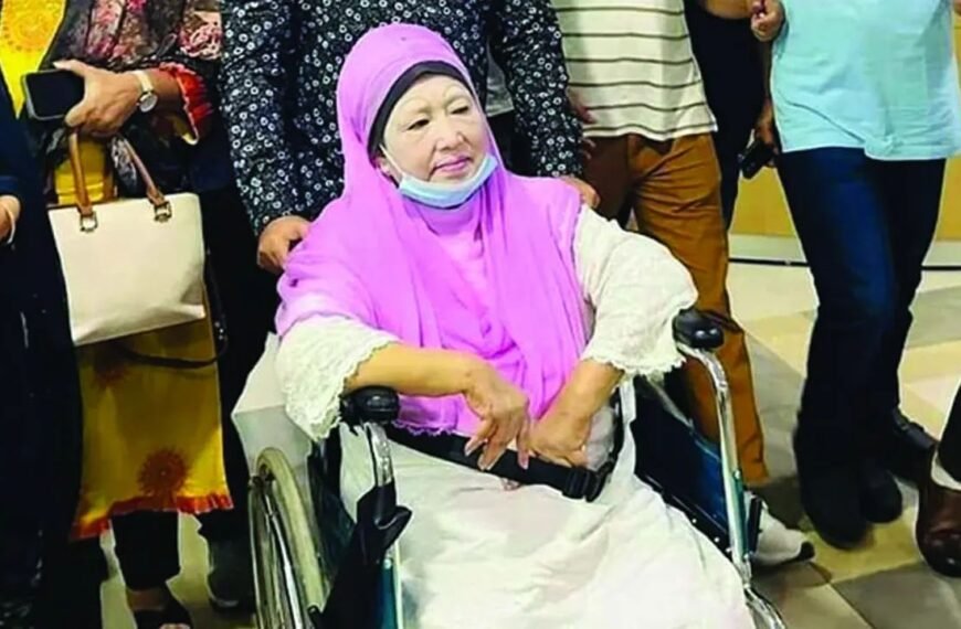 সিসিইউতে বেগম খালেদা জিয়া, দেশবাসীর…