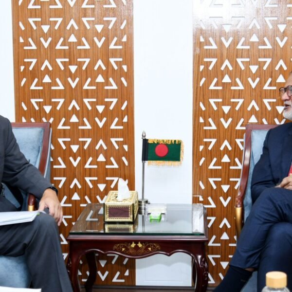 বাণিজ্য উপদেষ্টার সাথে জাপানের রাষ্ট্রদূত এর বৈঠক অনুষ্ঠিত