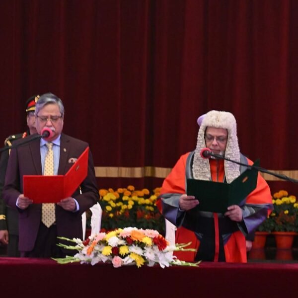 প্রধান বিচারপতি হিসেবে শপথ নিলেন জুবায়ের রহমান চৌধুরী