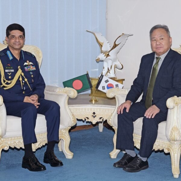 বাংলাদেশ বিমান বাহিনী প্রধানের সাথে সৌজন্য সাক্ষাৎ করলেন ঢাকায়…